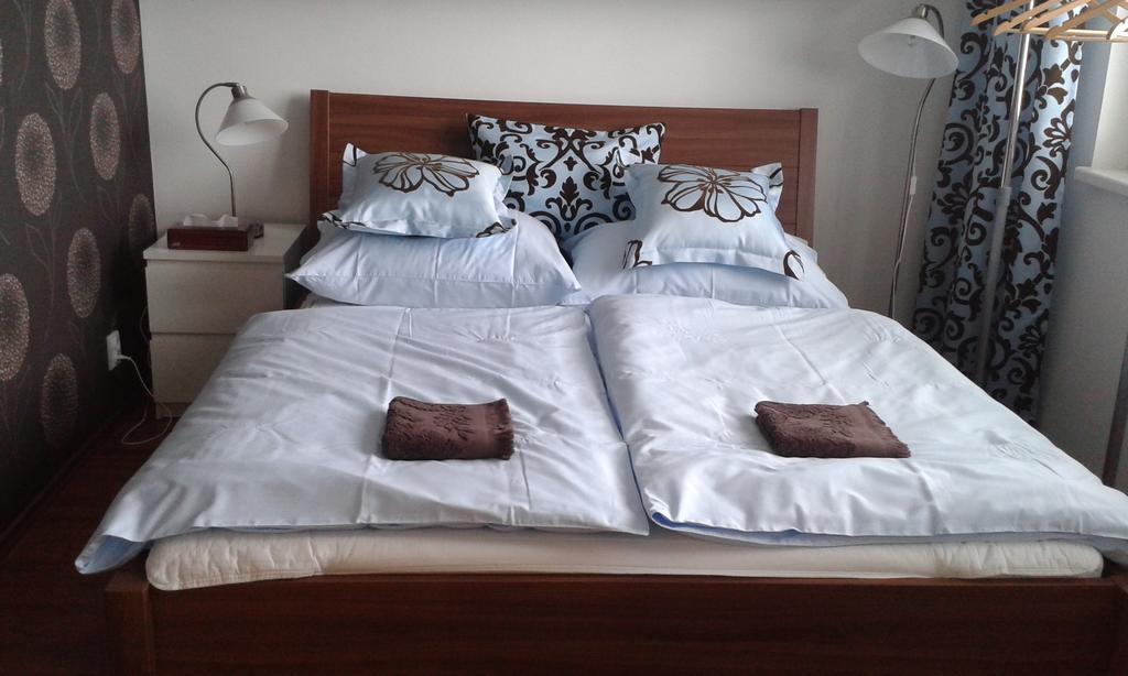 Apartman Drahovice Karlovy Vary Oda fotoğraf